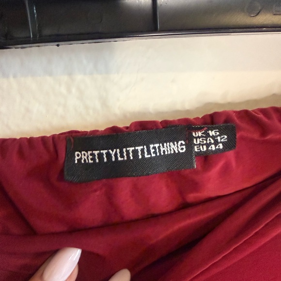 PrettyLittleThing Strapless Burgundy Wrap Maxi Dress - Picture 5 of 5